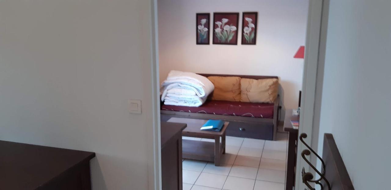 Charmant Logement Avec Piscine برجراك المظهر الخارجي الصورة